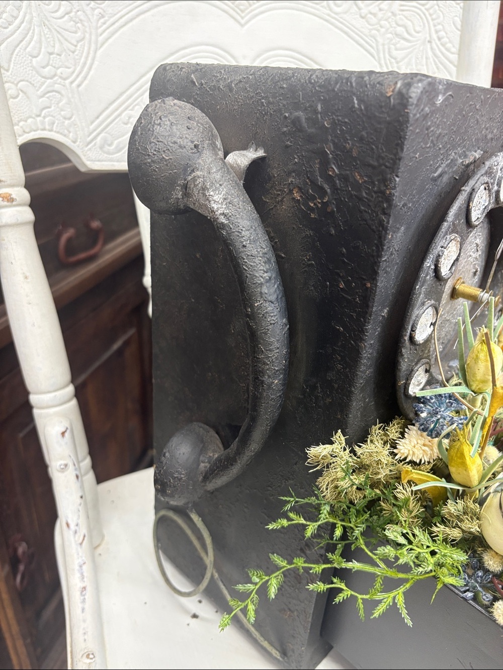 Handmade Black Vintage-Style Floral Clock Planter - Picture 2 of 7